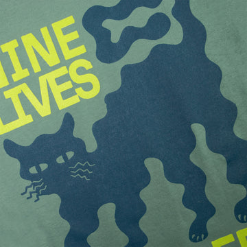 Nine lives Cropped Tee