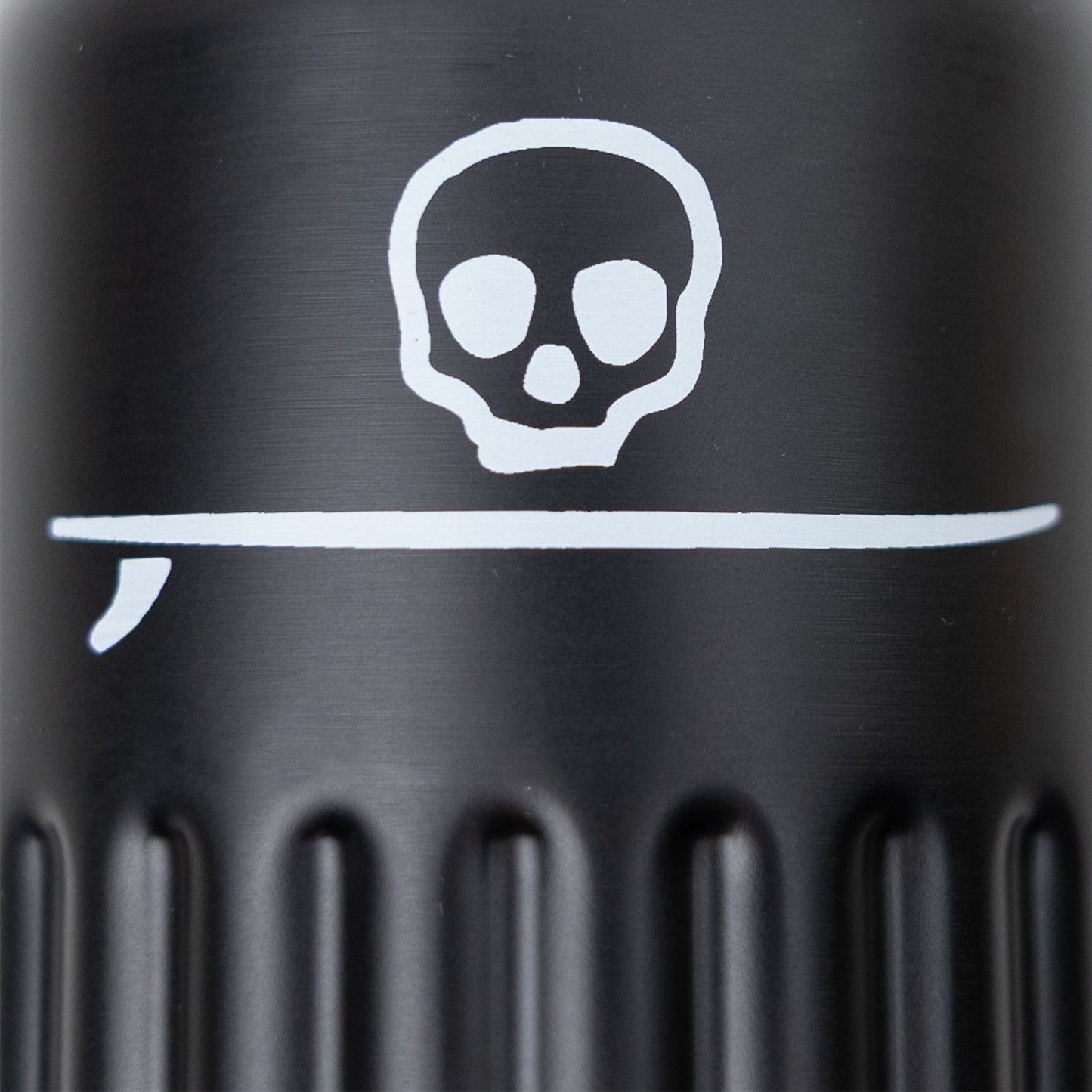 Skull & Surfboard bottle